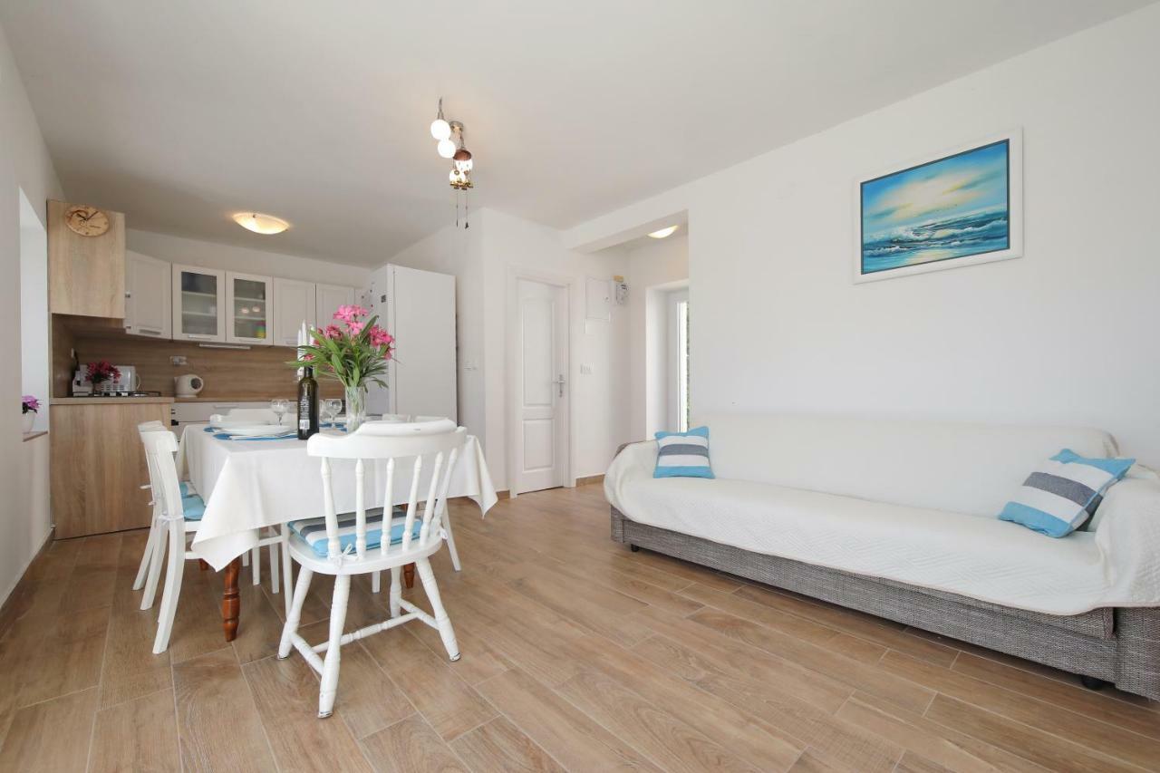 Holiday Home On Dugi Otok - Otok Brbinj Esterno foto