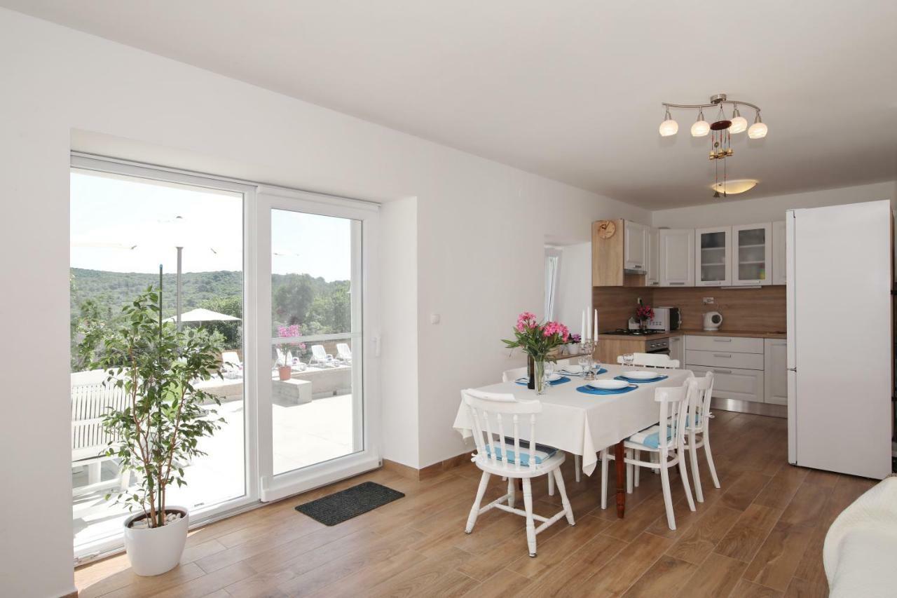 Holiday Home On Dugi Otok - Otok Brbinj Esterno foto